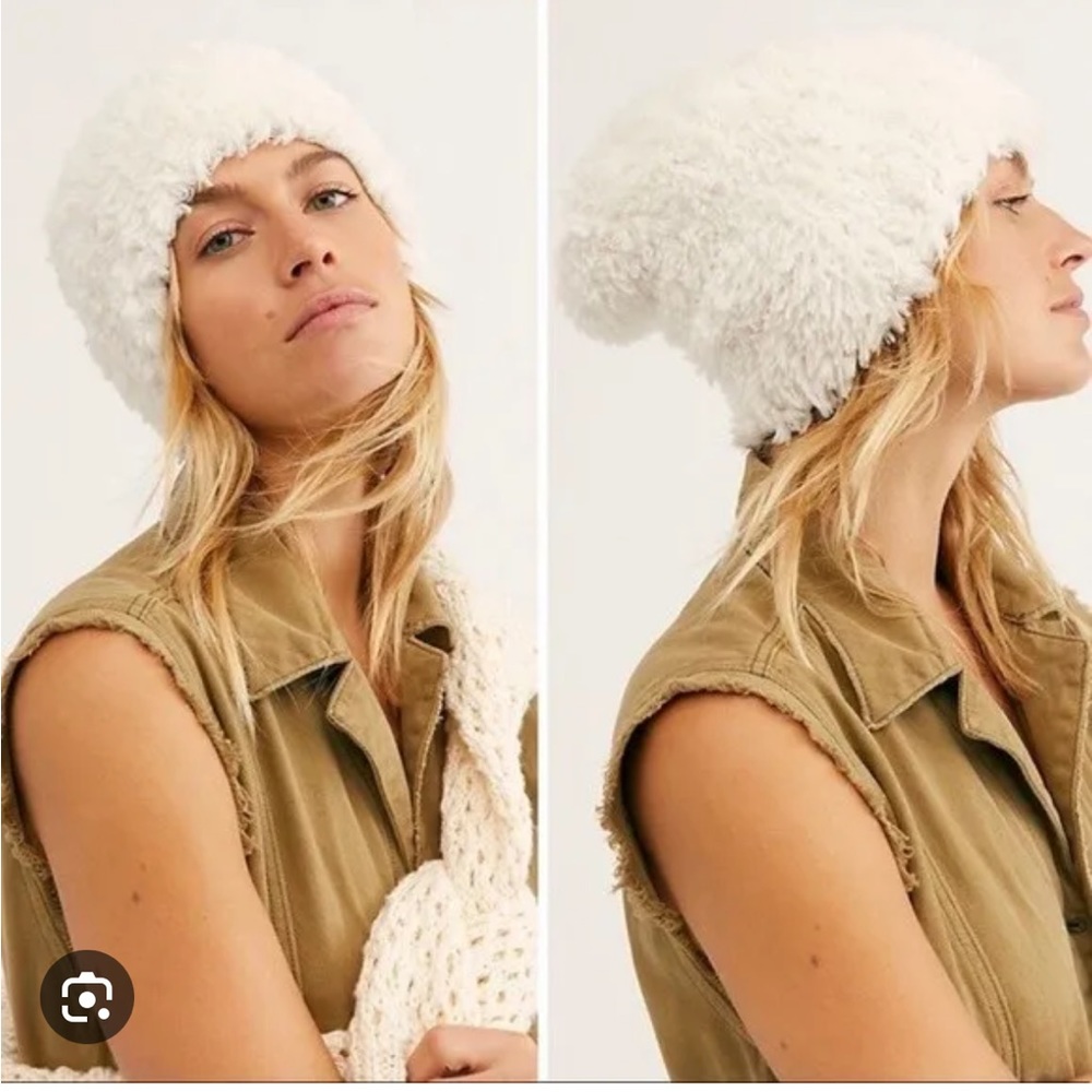 Free People Head in the Clouds Beanie -Lavendar